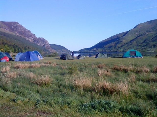 The Rhyd-Ddu campsite on the shores of Llyn Cwellyn